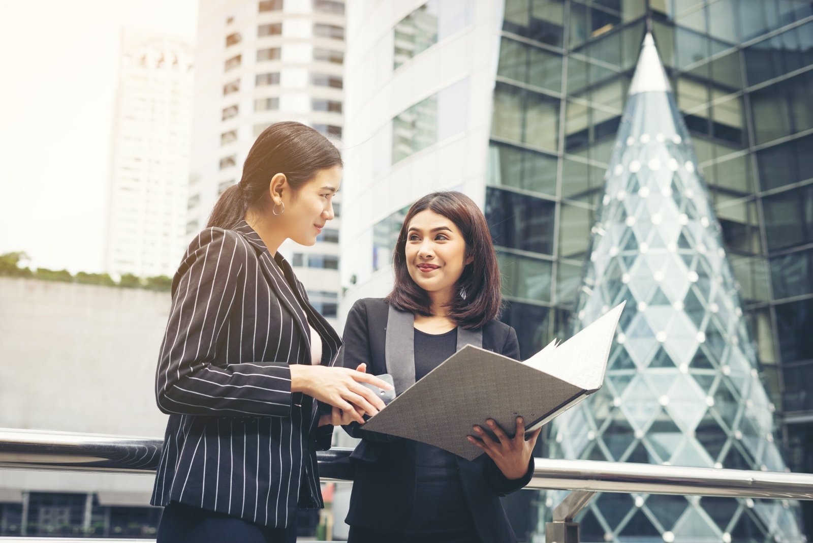 Why Iranian Businesses Choose Bahrain